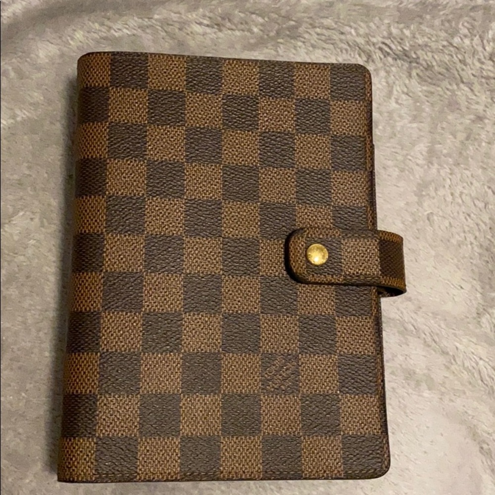 Louis Vuitton agenda Medium size